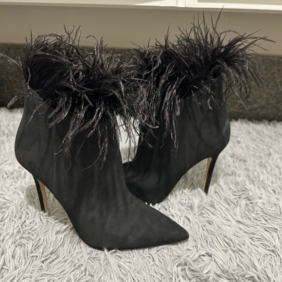 Michael Kors Whitby Feather Trim Shade Ankle Boot. New - Picture 5 of 7